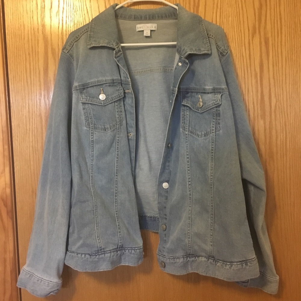 Women’s Plus Size Denim Jacket